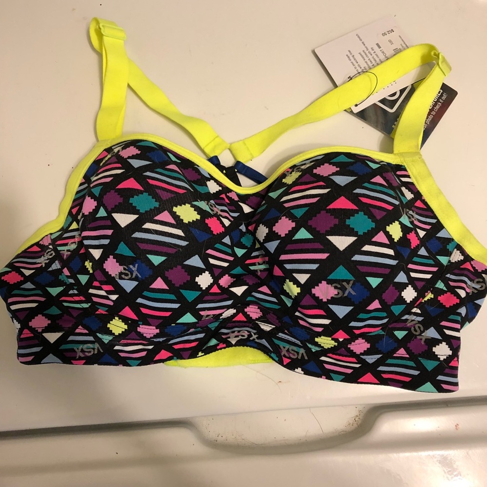 VIctoria’s Secret Sports bra